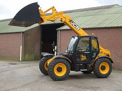 картинка Телескопический погрузчик JCB 531-70