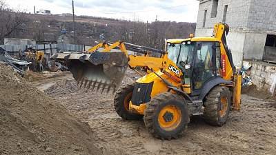 Экскаватор погрузчик JCB 4CX