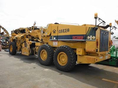 Дорожная фреза Komatsu GC380F-2