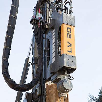 Вибропогружатель Liebherr LV 2