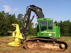 картинка Валочно-пакетирующая машина John Deere 753J