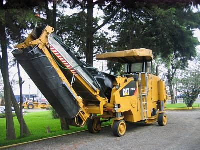 Дорожная фреза Caterpillar PM102