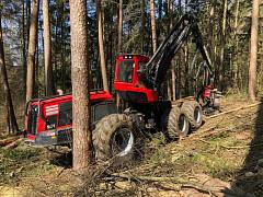 картинка Харвестер Komatsu 951