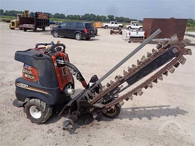Траншеекопатель Ditch Witch R230