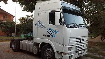 Седельный тягач Volvo FH12