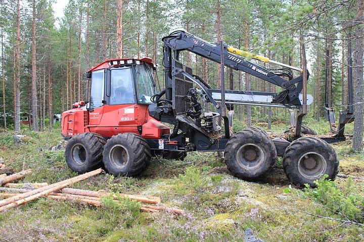 картинка Форвардер Valmet 830