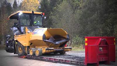 Асфальтоукладчик CATERPILLAR AP600F