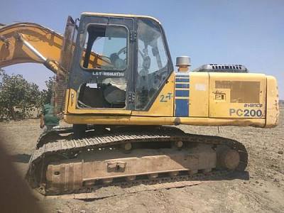 Аренда ямобура Komatsu PC200