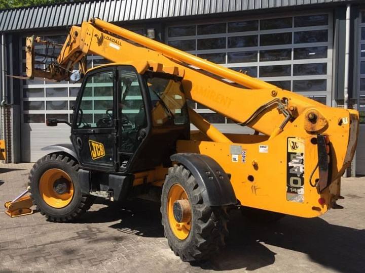 картинка Фронтальный погрузчик JCB Loadall 540-140