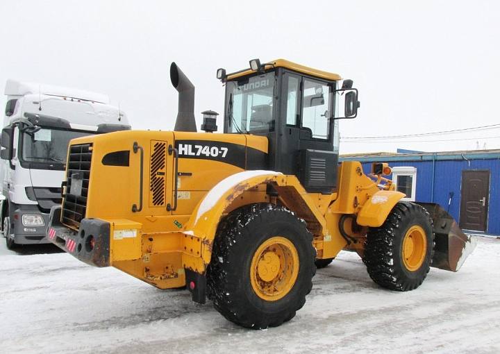 картинка Фронтальный погрузчик Hyundai HL 740-7