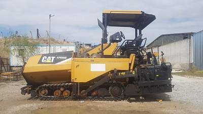 Асфальтоукладчик CATERPILLAR AP655D