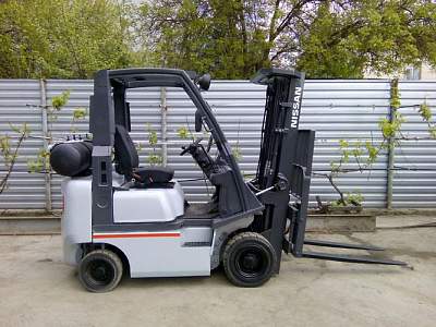 Вилочный погрузчик Nissan P1D1A18LQ