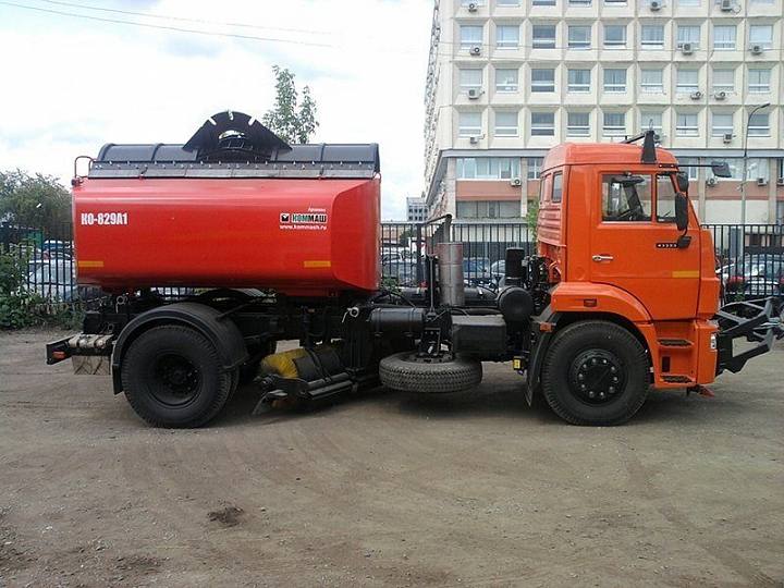 картинка Поливомоечная машина КамАЗ КО-829А1-01