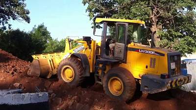 Фронтальный погрузчик XCMG LW300F